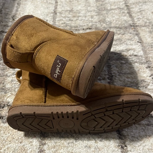 Classic Mini Winter Boots - Picture 3 of 3